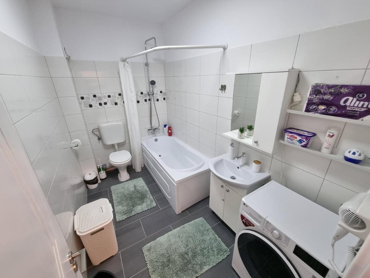 25 Luxury Apartament Bukarest Kültér fotó