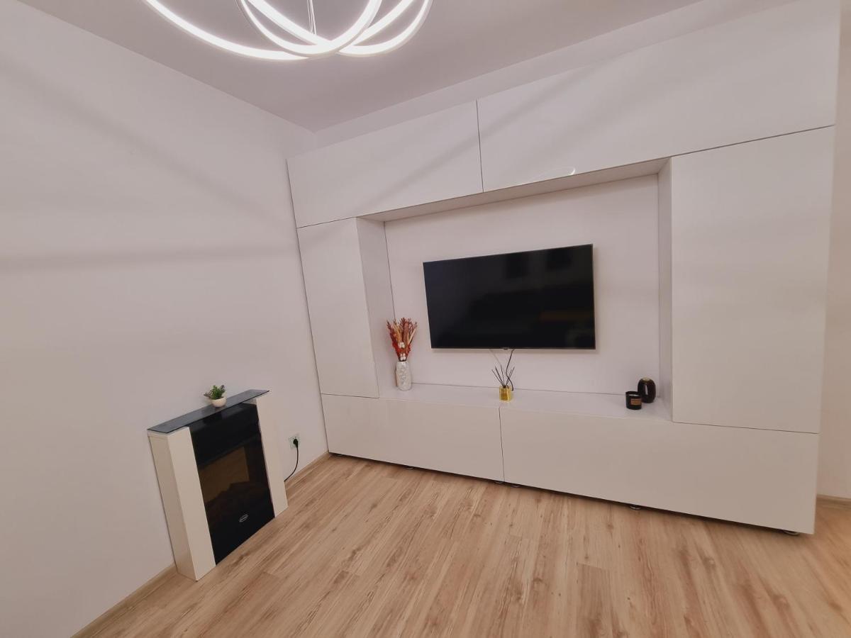 25 Luxury Apartament Bukarest Kültér fotó
